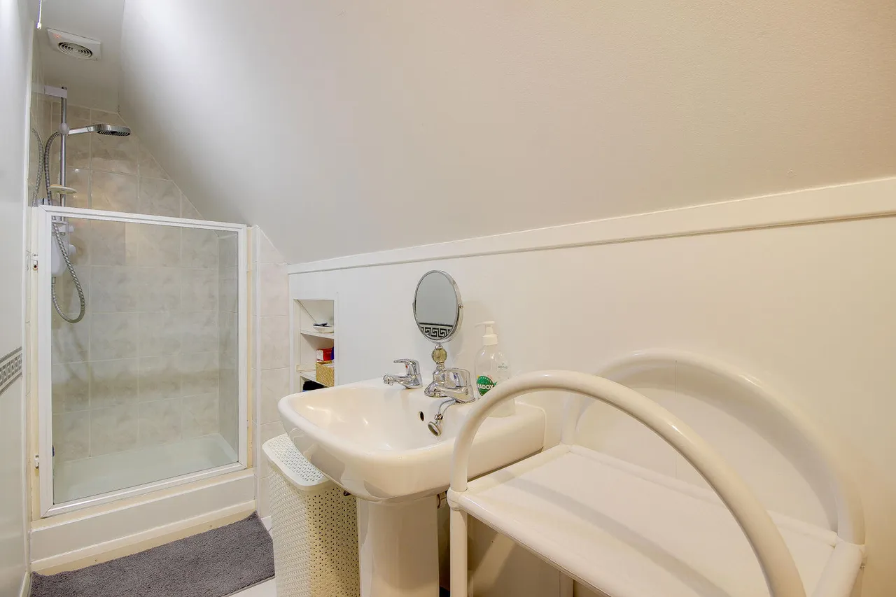 Broadlands Avenue, Enfield, EN3, photo 14