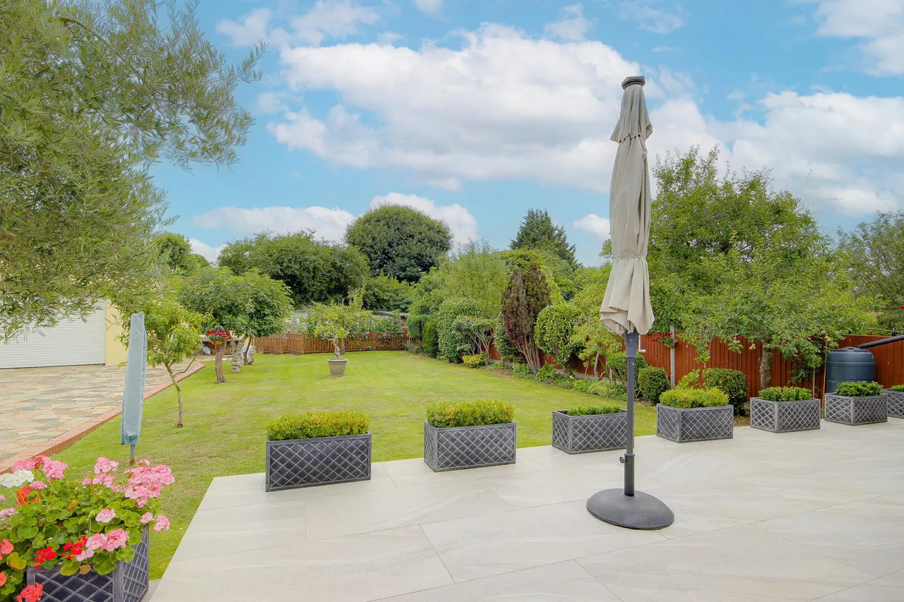 Broadlands Avenue, Enfield, EN3, photo 31