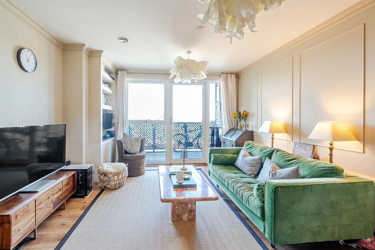 Cannon Road, London, N17, photo 2
