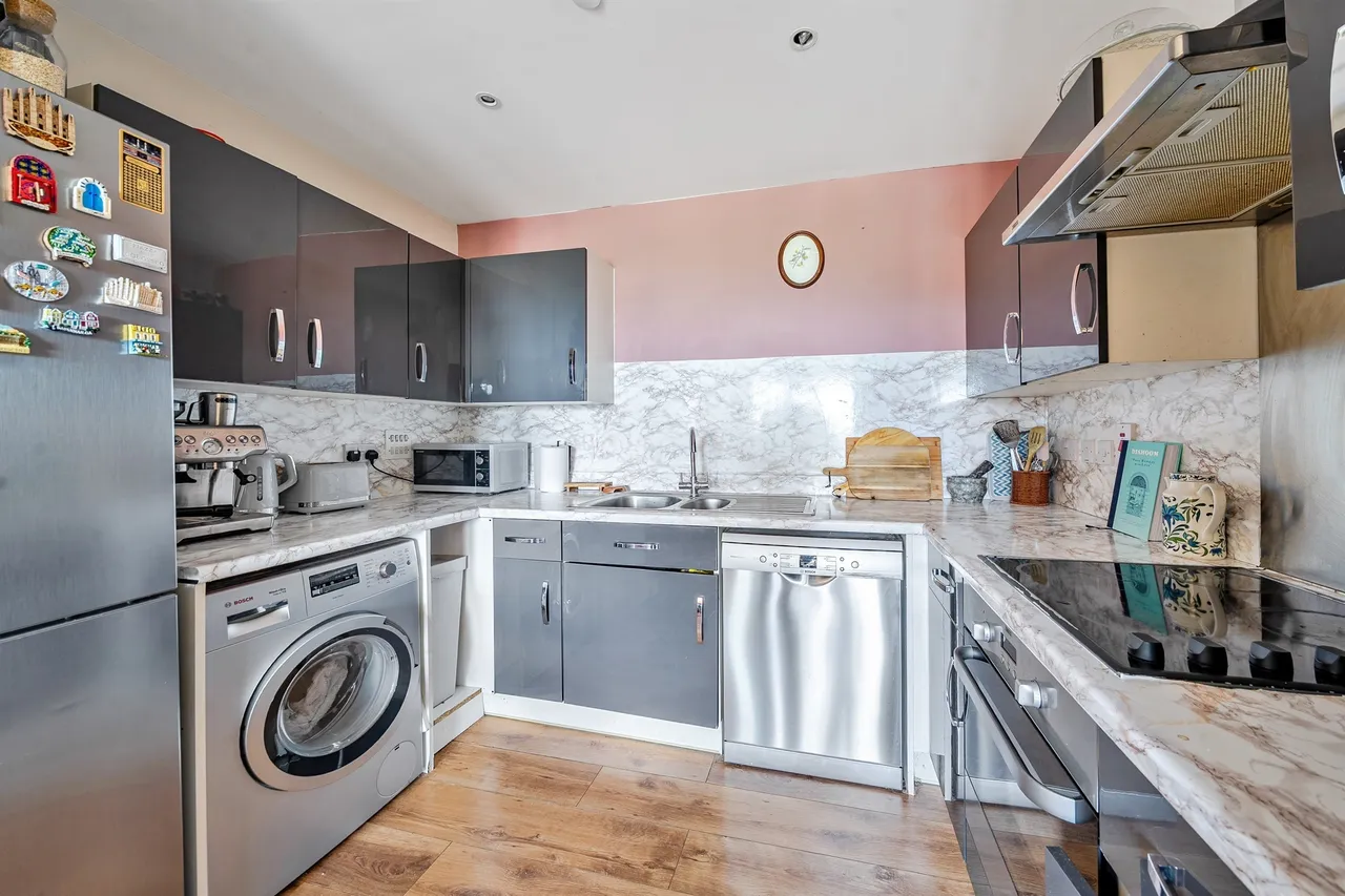 Cannon Road, London, N17, photo 7