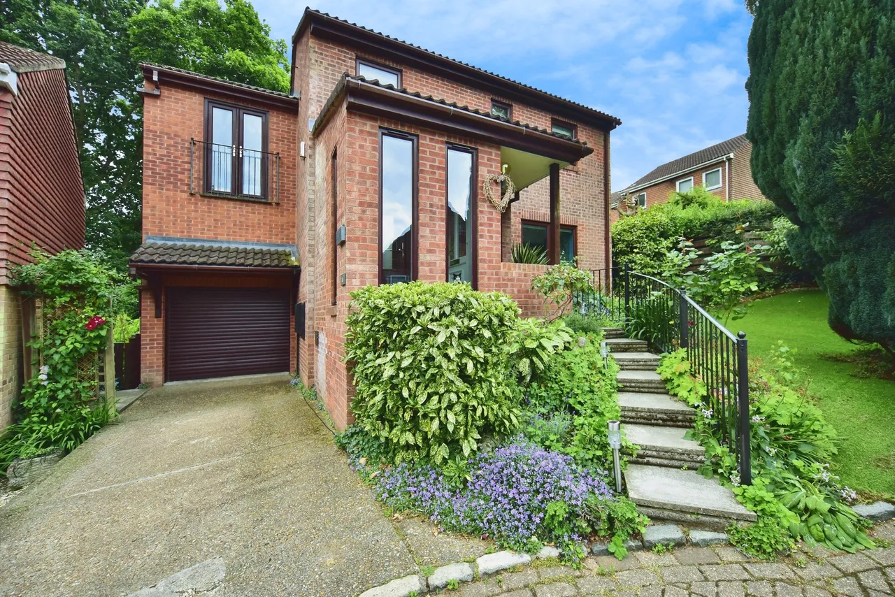 Hurst Hill, Walderslade, ME5, photo 2