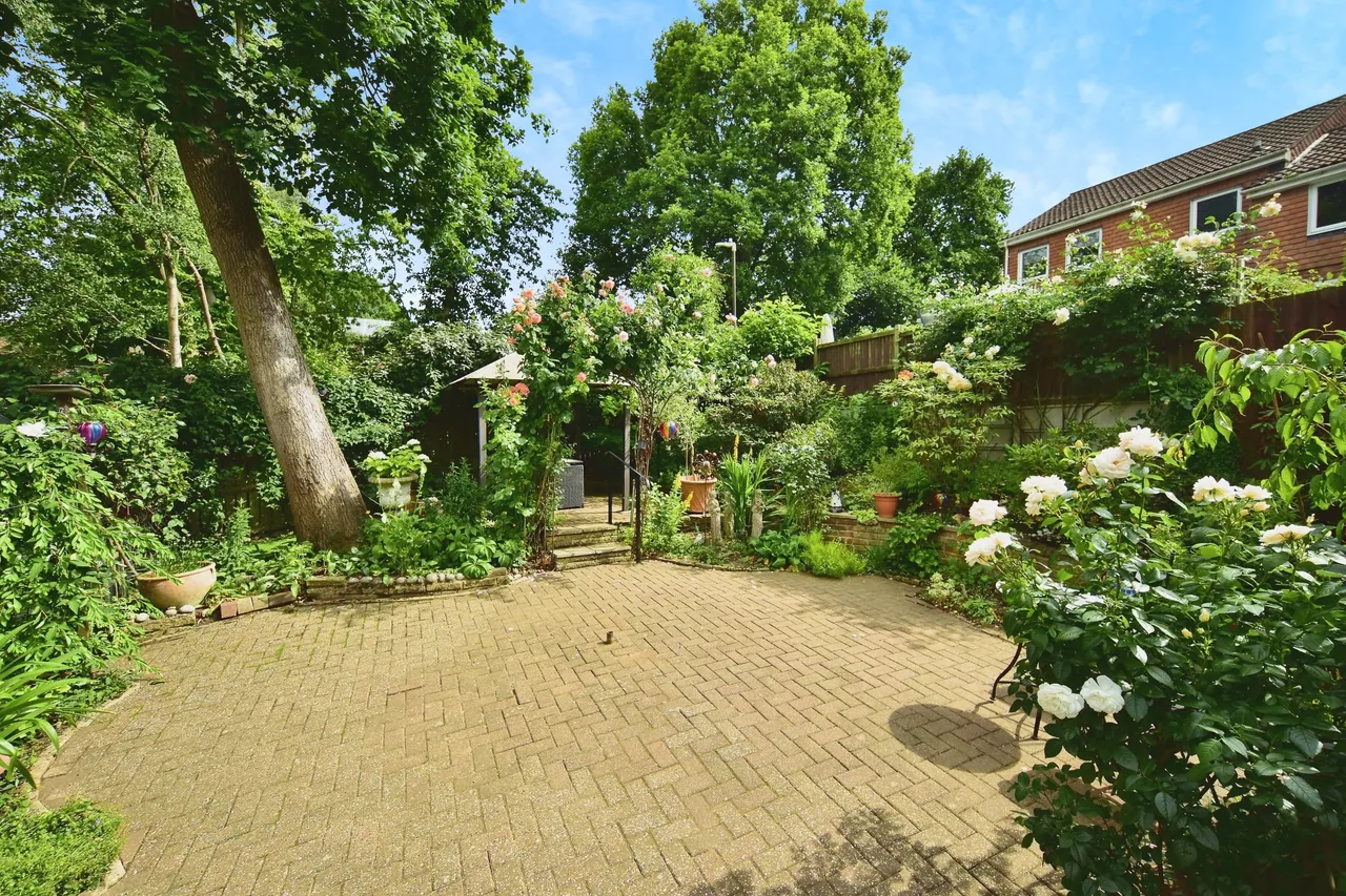 Hurst Hill, Walderslade, ME5, photo 17