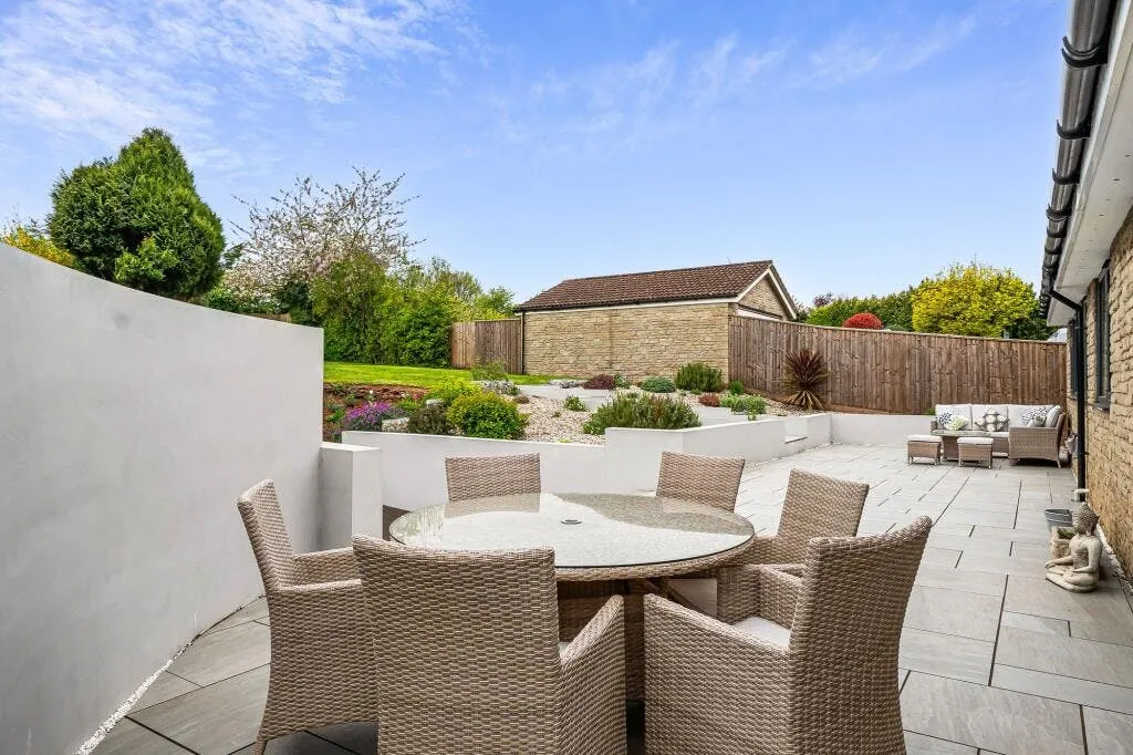 St. Georges Hill, Easton-In-Gordano, BS20, photo 22