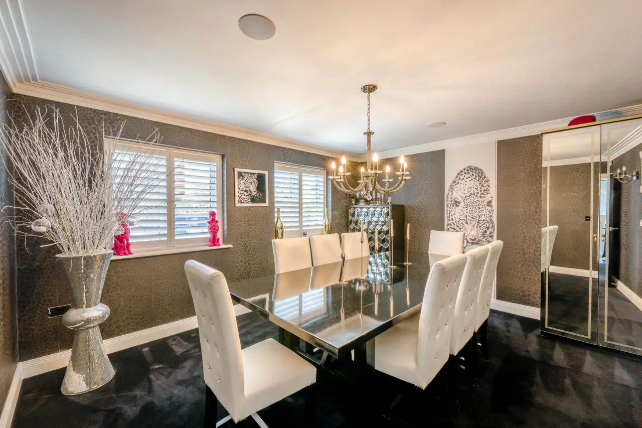 St. Davids Drive, Broxbourne, Hertfordshire, EN10 7LT, photo 5