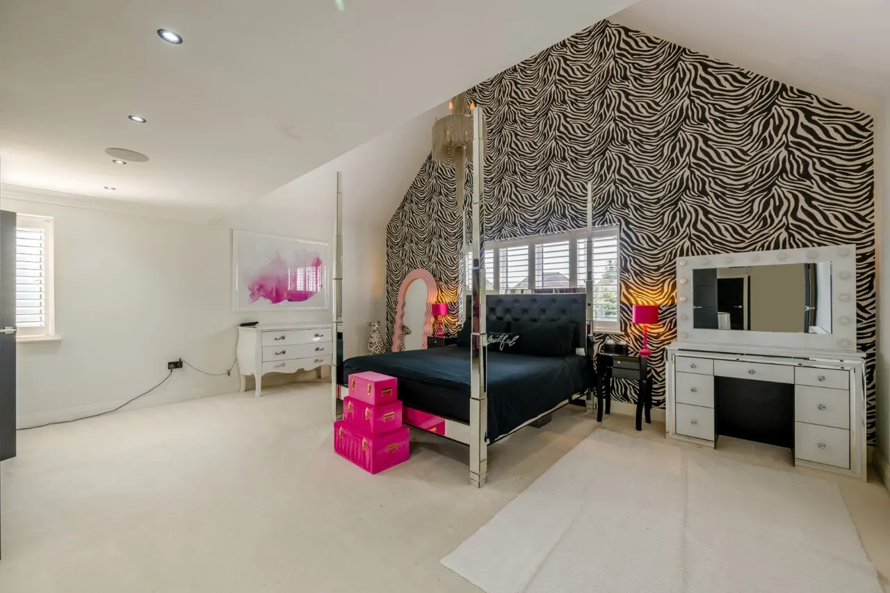St. Davids Drive, Broxbourne, Hertfordshire, EN10 7LT, photo 10