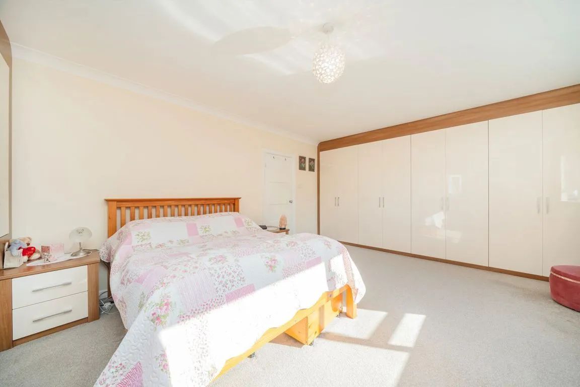 Heathfield Terrace, W4, photo 6