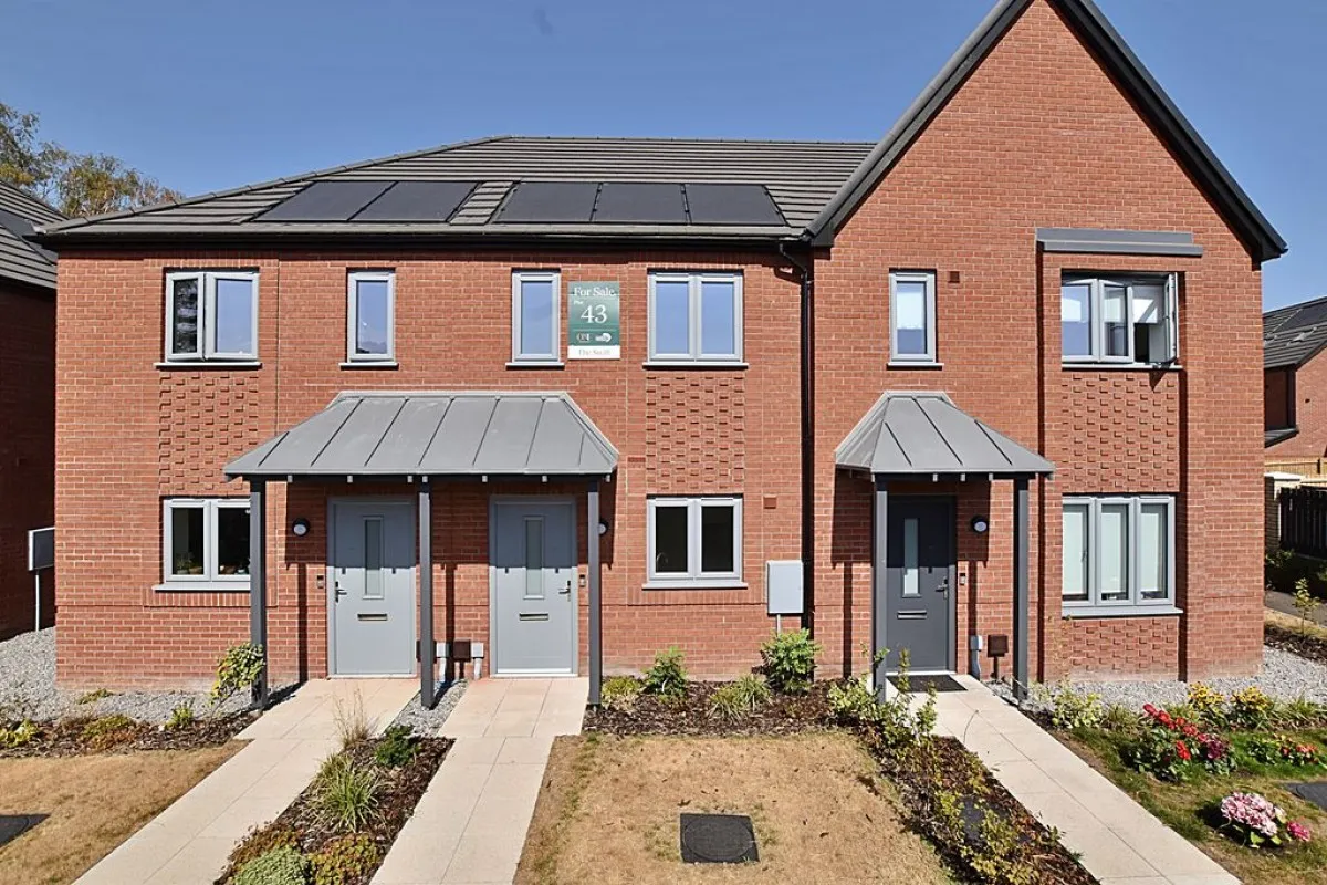 2 bed house for sale, Skellingthorpe Road
