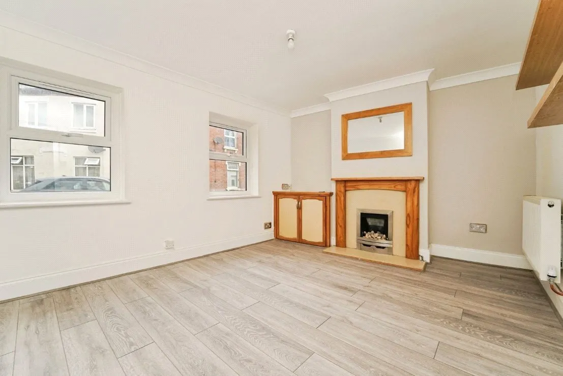 Millbrook Street, Gloucester, Gloucestershire, GL1, photo 3