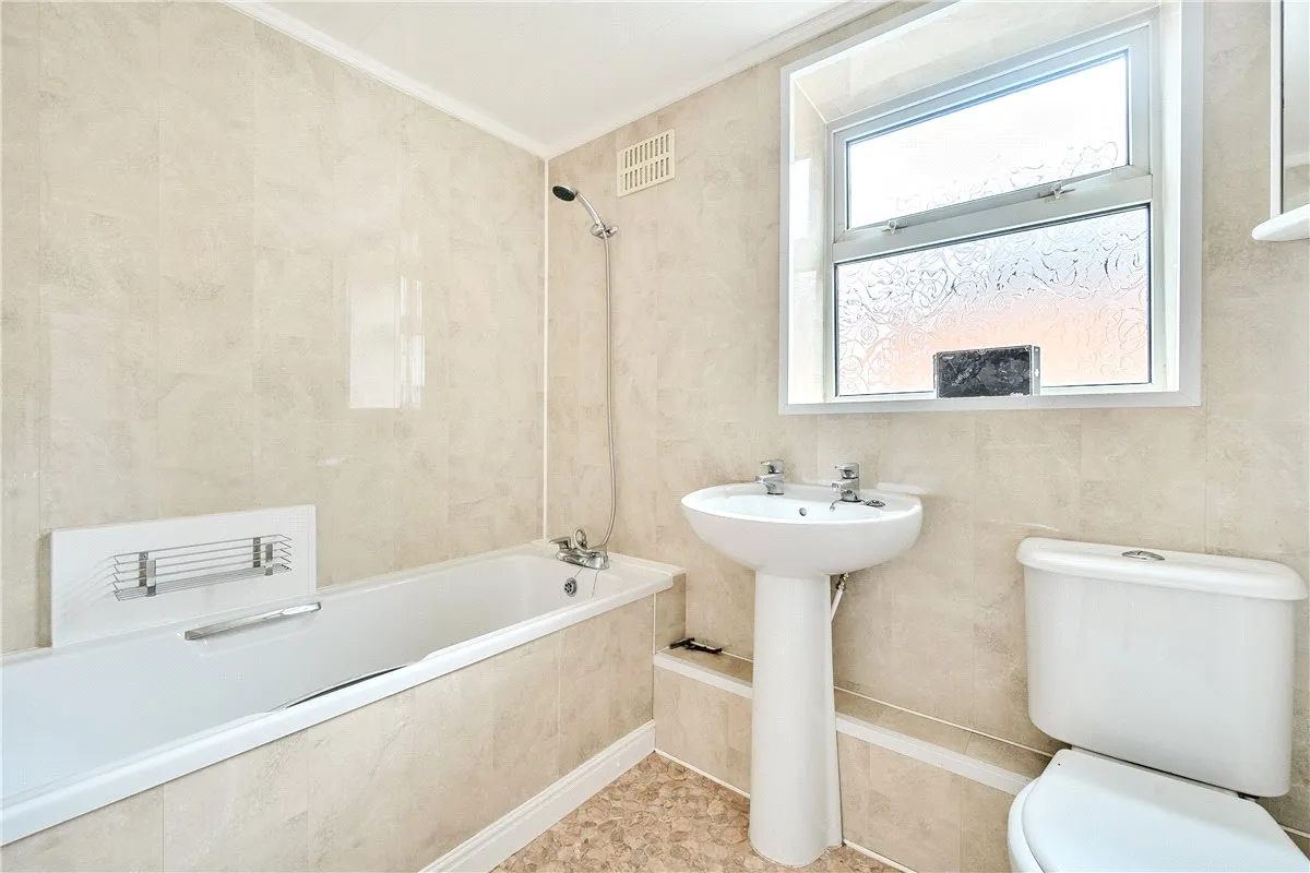 Tuppenhurst Lane, Rugeley, WS15, photo 5