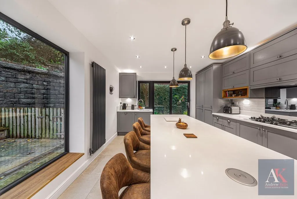 Halifax Road, Todmorden OL14 5RX, photo 9