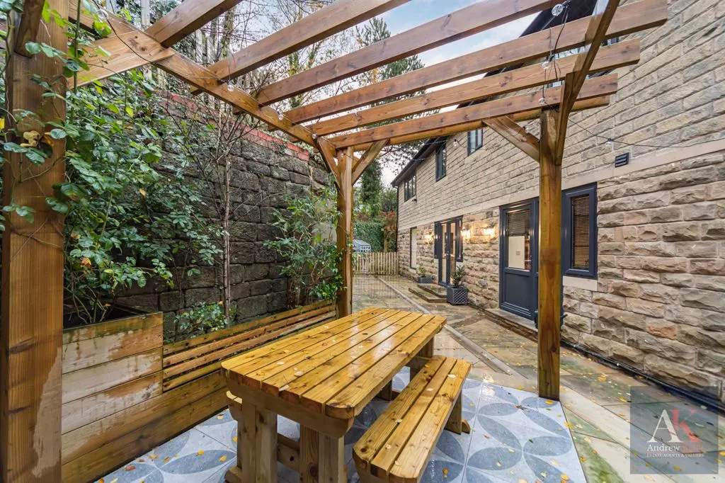 Halifax Road, Todmorden OL14 5RX, photo 47