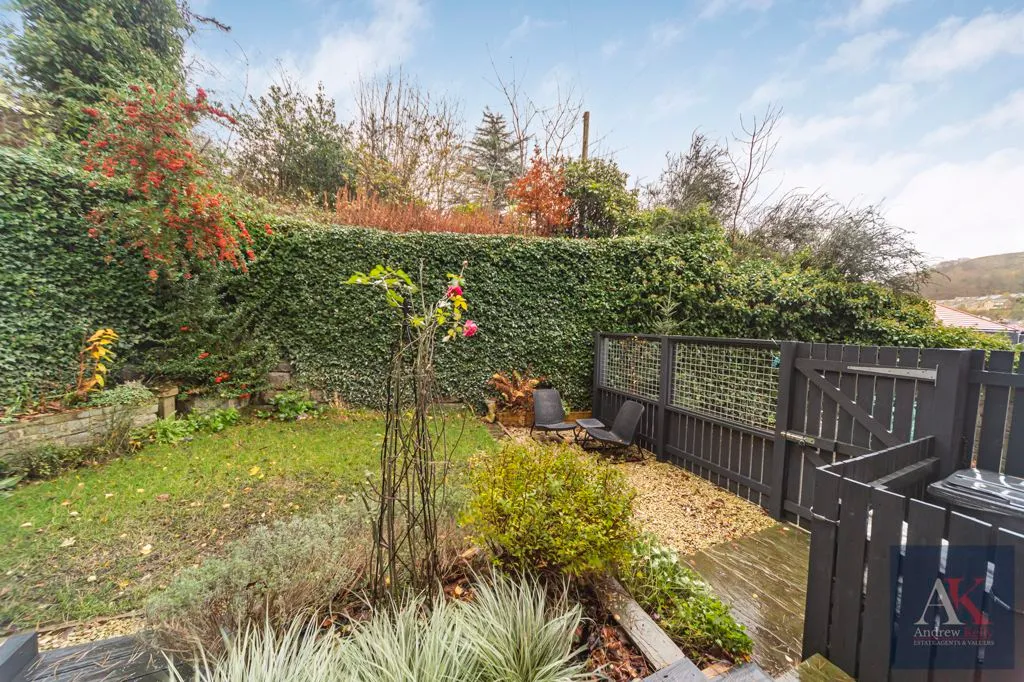 Halifax Road, Todmorden OL14 5RX, photo 43