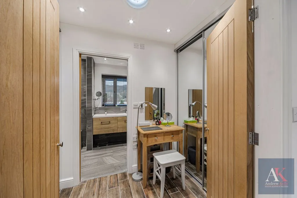 Halifax Road, Todmorden OL14 5RX, photo 27