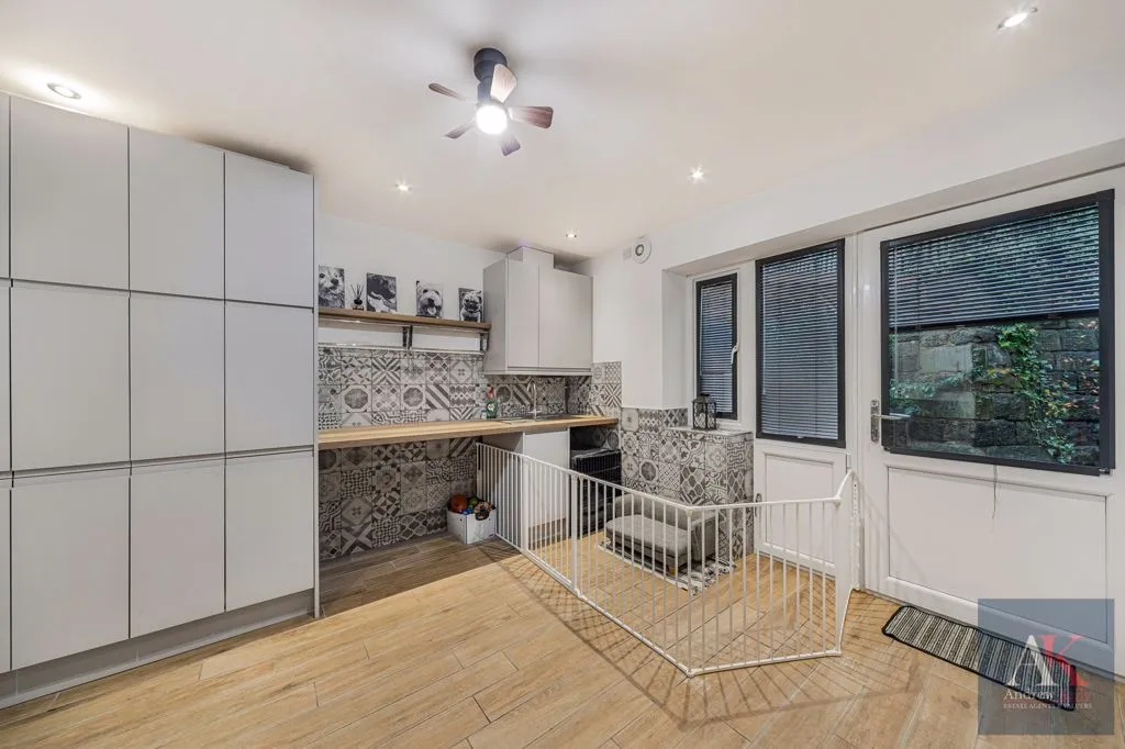 Halifax Road, Todmorden OL14 5RX, photo 14