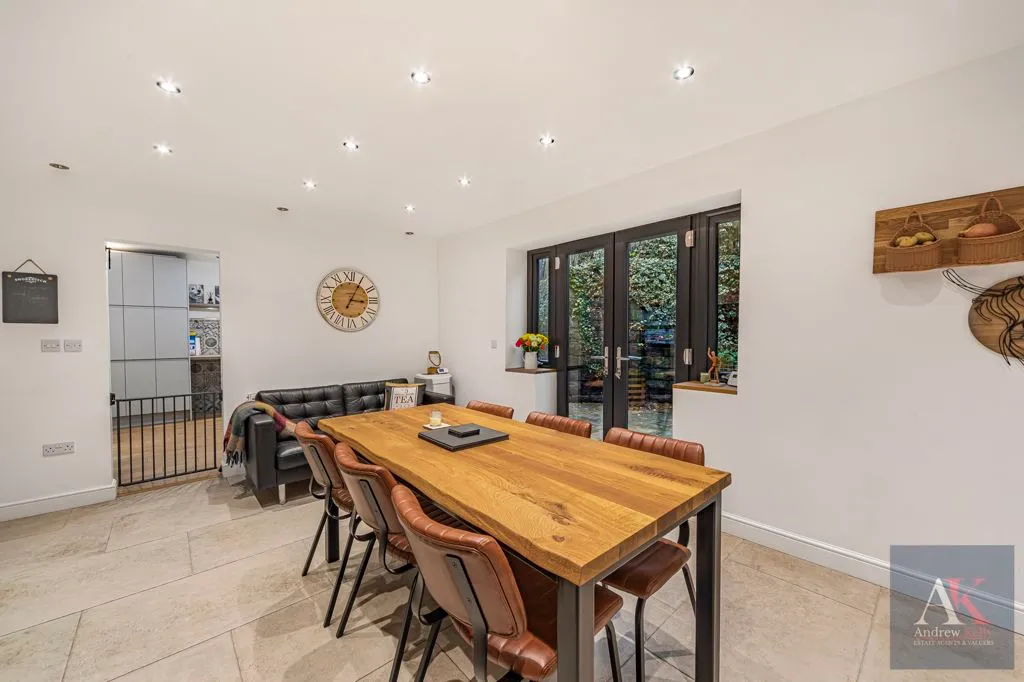 Halifax Road, Todmorden OL14 5RX, photo 13