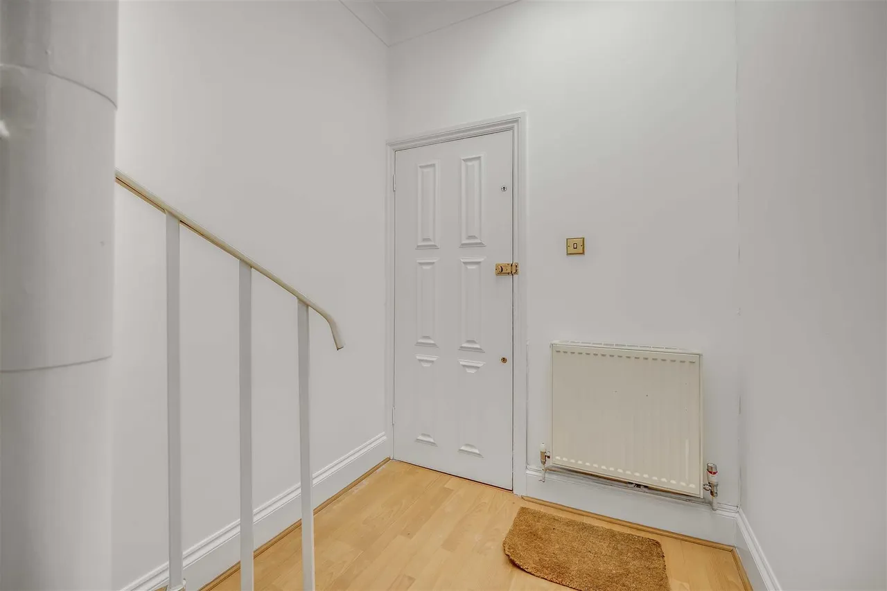 Sheen Lane, East Sheen, SW14, photo 5