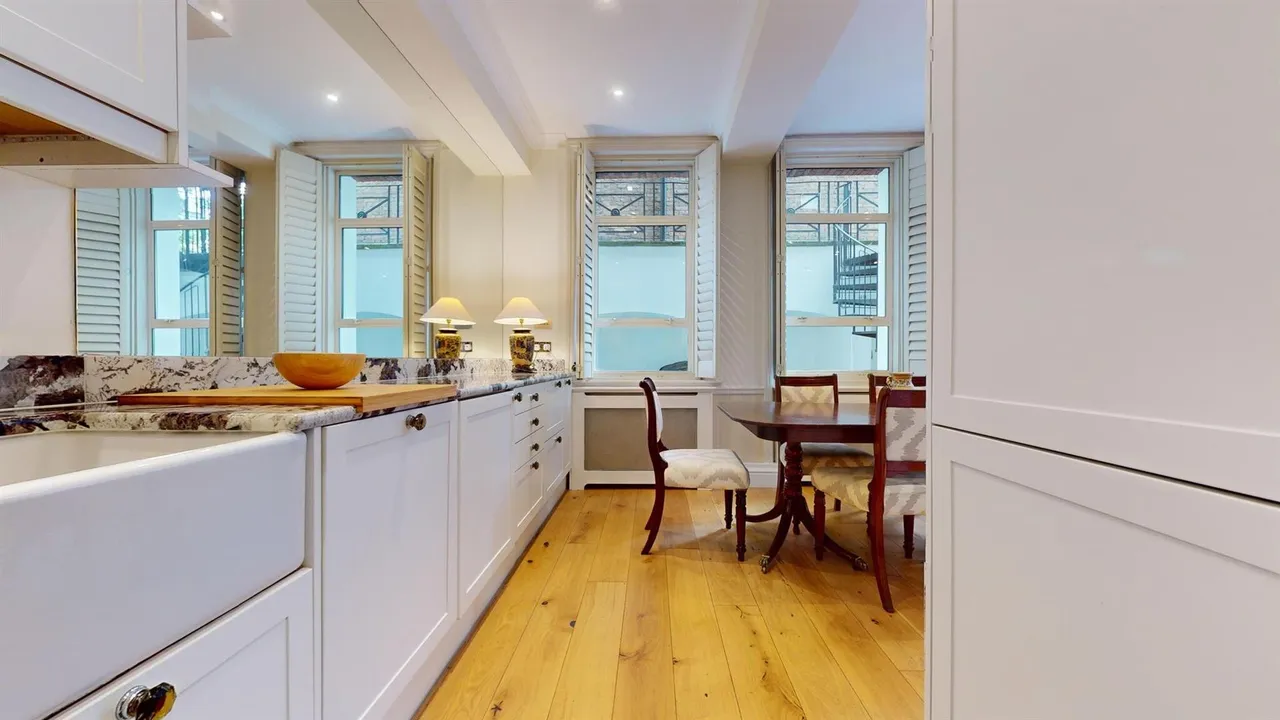 Old Brompton Road, London, SW5, photo 6
