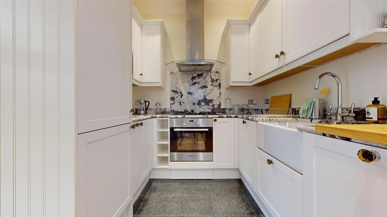 Old Brompton Road, London, SW5, photo 8