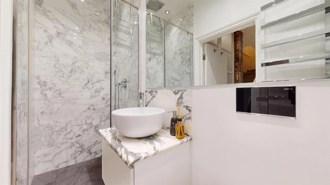 Old Brompton Road, London, SW5, photo 18