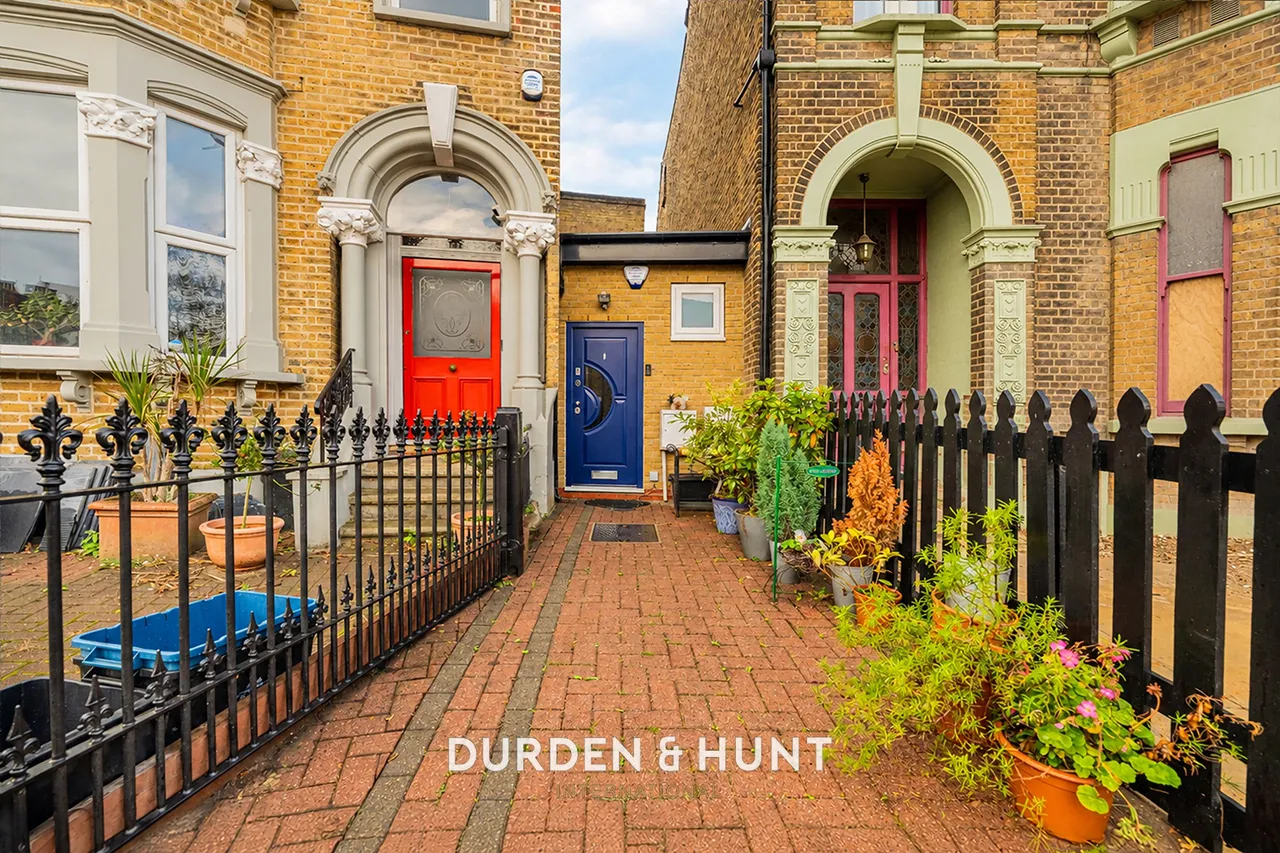 3 bed house for sale, Selsdon Road, Wanstead, E11