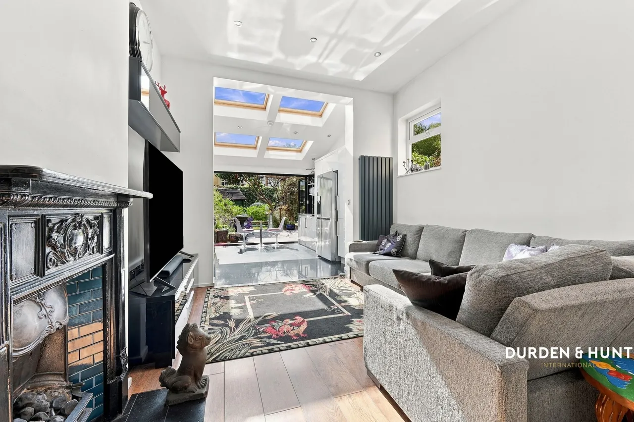 Selsdon Road, Wanstead, E11, photo 2