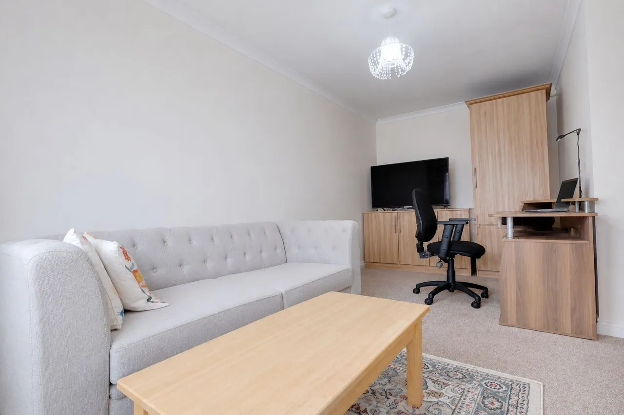 Abbots Way, High Wycombe, HP12, photo 6