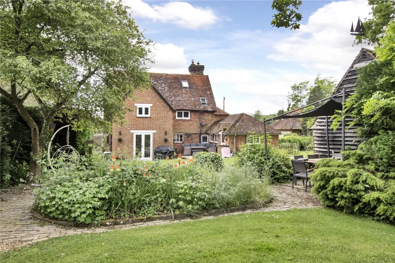 Tonbridge Road, Bough Beech, TN8, photo 13