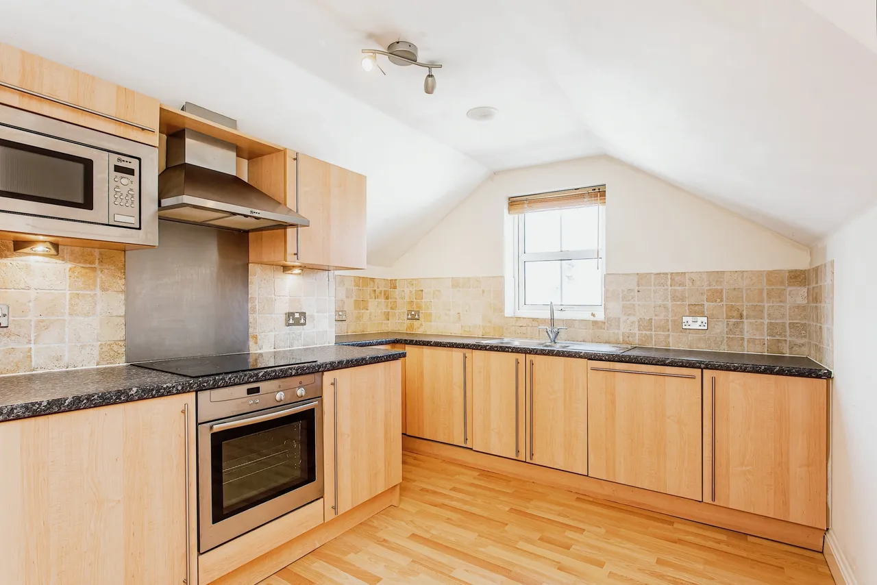 Audley Court, 1 Forge Way, Southend-on-Sea, Essex, SS1, photo 3