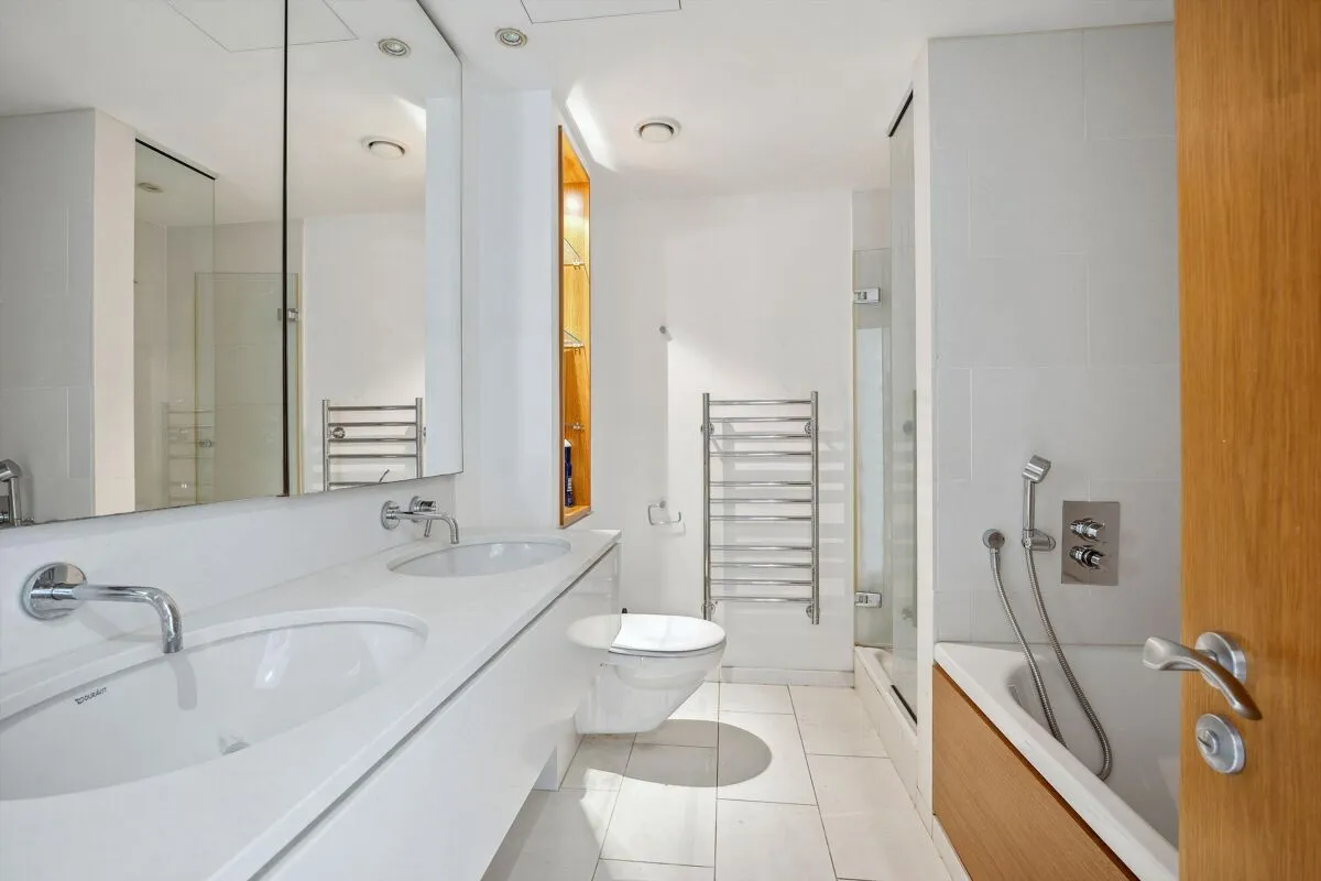 Hertsmere Road, London, E14, photo 11
