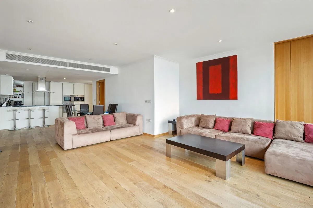 Hertsmere Road, London, E14, photo 6