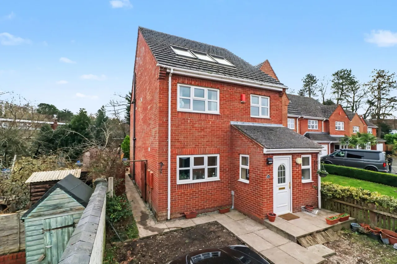 4 bed property for sale, Abbotts Road, Leek, ST13