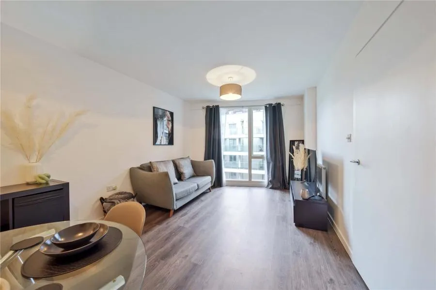 Kidwells Close, Maidenhead, SL6, photo 3