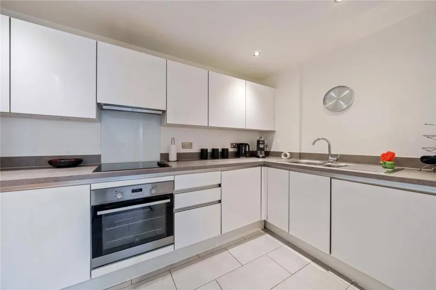 Kidwells Close, Maidenhead, SL6, photo 6