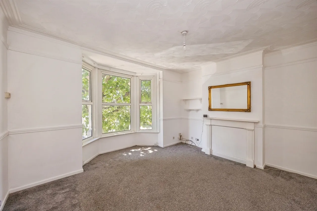Laburnum Grove, Portsmouth, photo 2