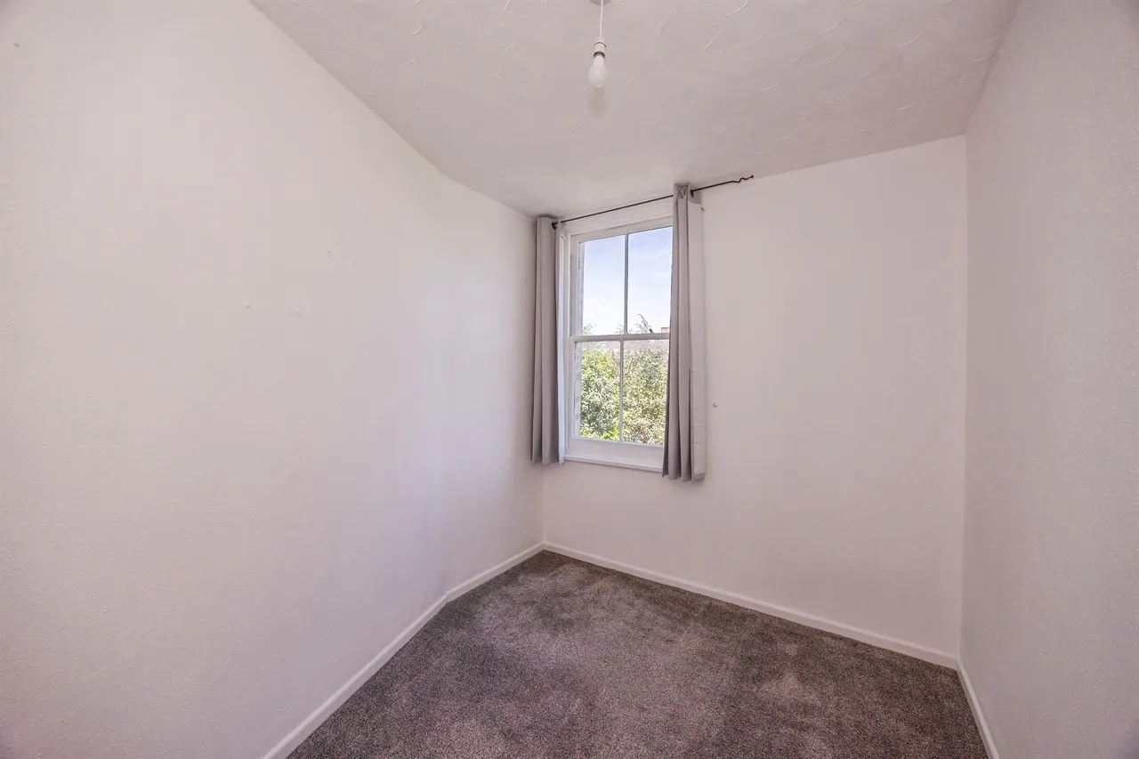 Laburnum Grove, Portsmouth, photo 7