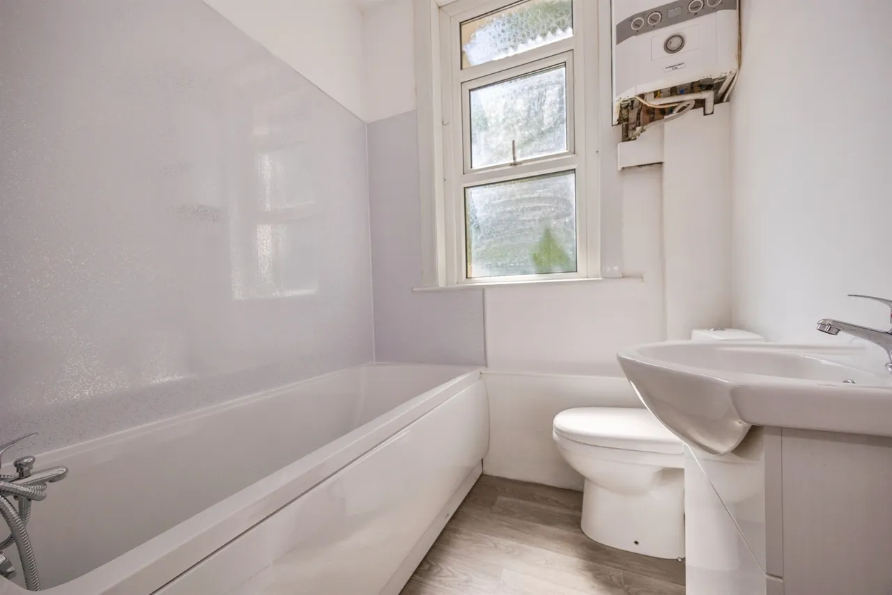 Laburnum Grove, Portsmouth, photo 9