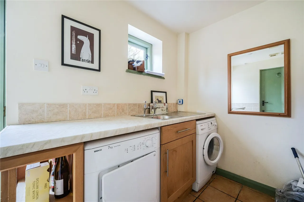Pont Robert, Meifod, Powys, SY22 6HY, photo 9