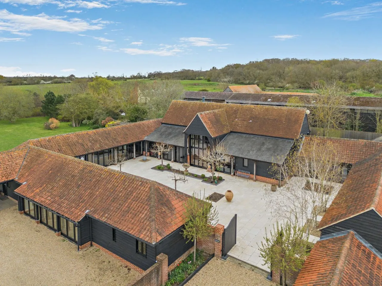 4 bed house for sale — New Lodge Chase, Little Baddow, Chelmsford, Essex, CM3 4AZ