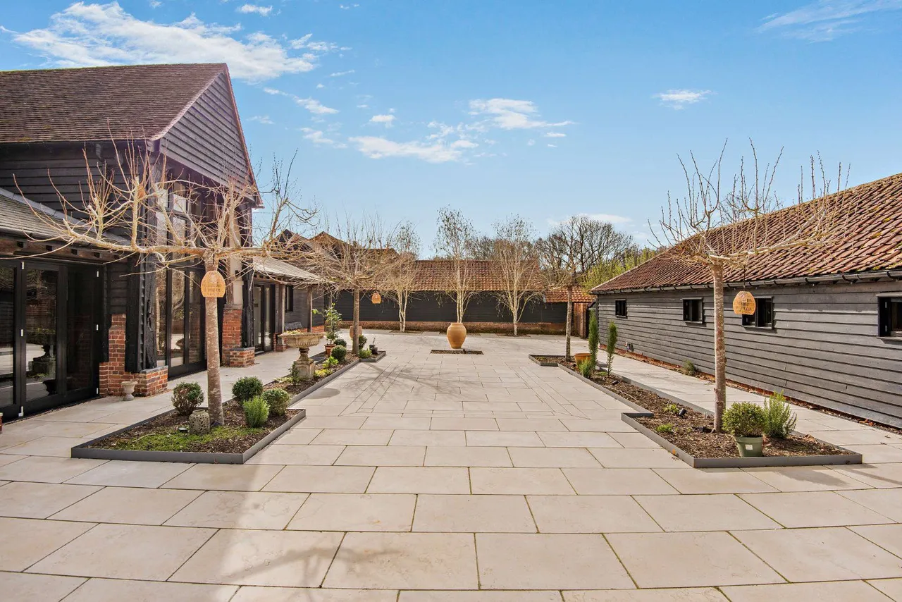 New Lodge Chase, Little Baddow, Chelmsford, Essex, CM3 4AZ, photo 12