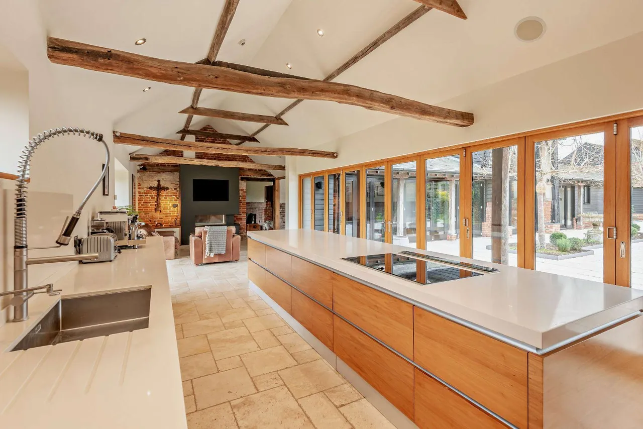 New Lodge Chase, Little Baddow, Chelmsford, Essex, CM3 4AZ, photo 6