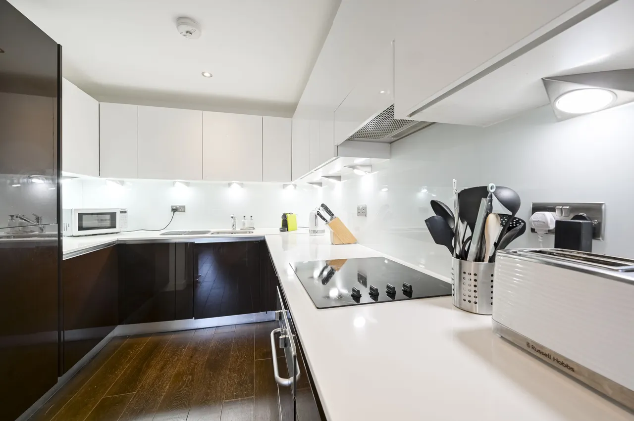 Flat 2, 32 Northbourne Road, London, photo 11