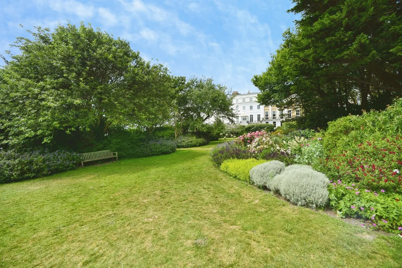 Sussex Square, Brighton, BN2, photo 9