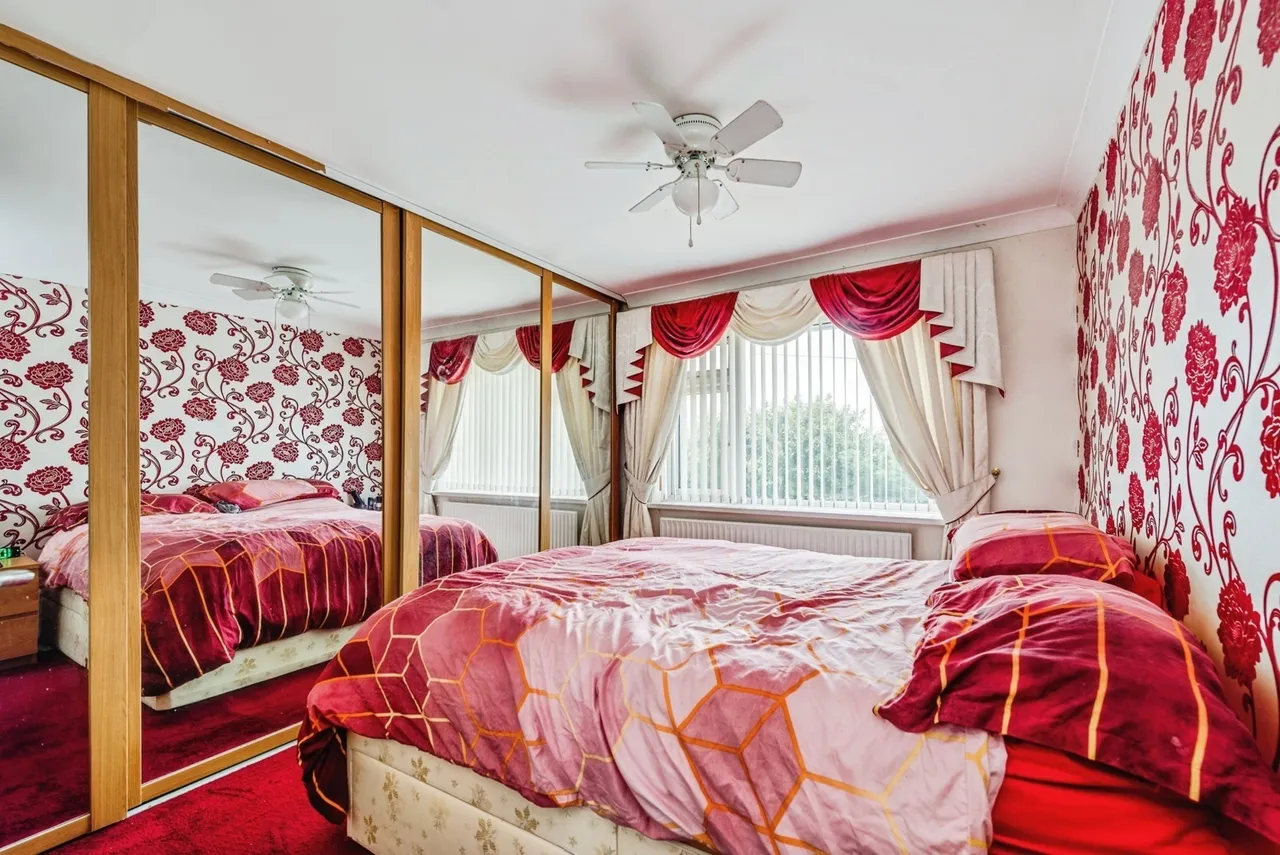 Oaksey Road, Swindon, Wiltshire, SN2, photo 9
