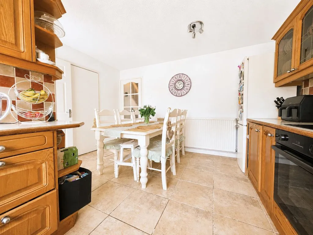 Snakeley Close Loudwater, High Wycombe HP10 9QP, photo 8