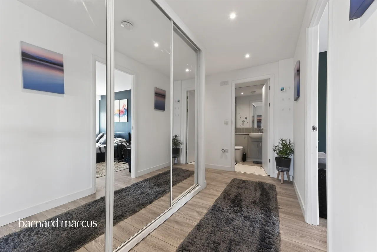 London Road, Cheam, SM3, photo 11