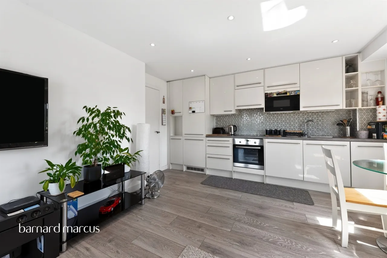 London Road, Cheam, SM3, photo 6