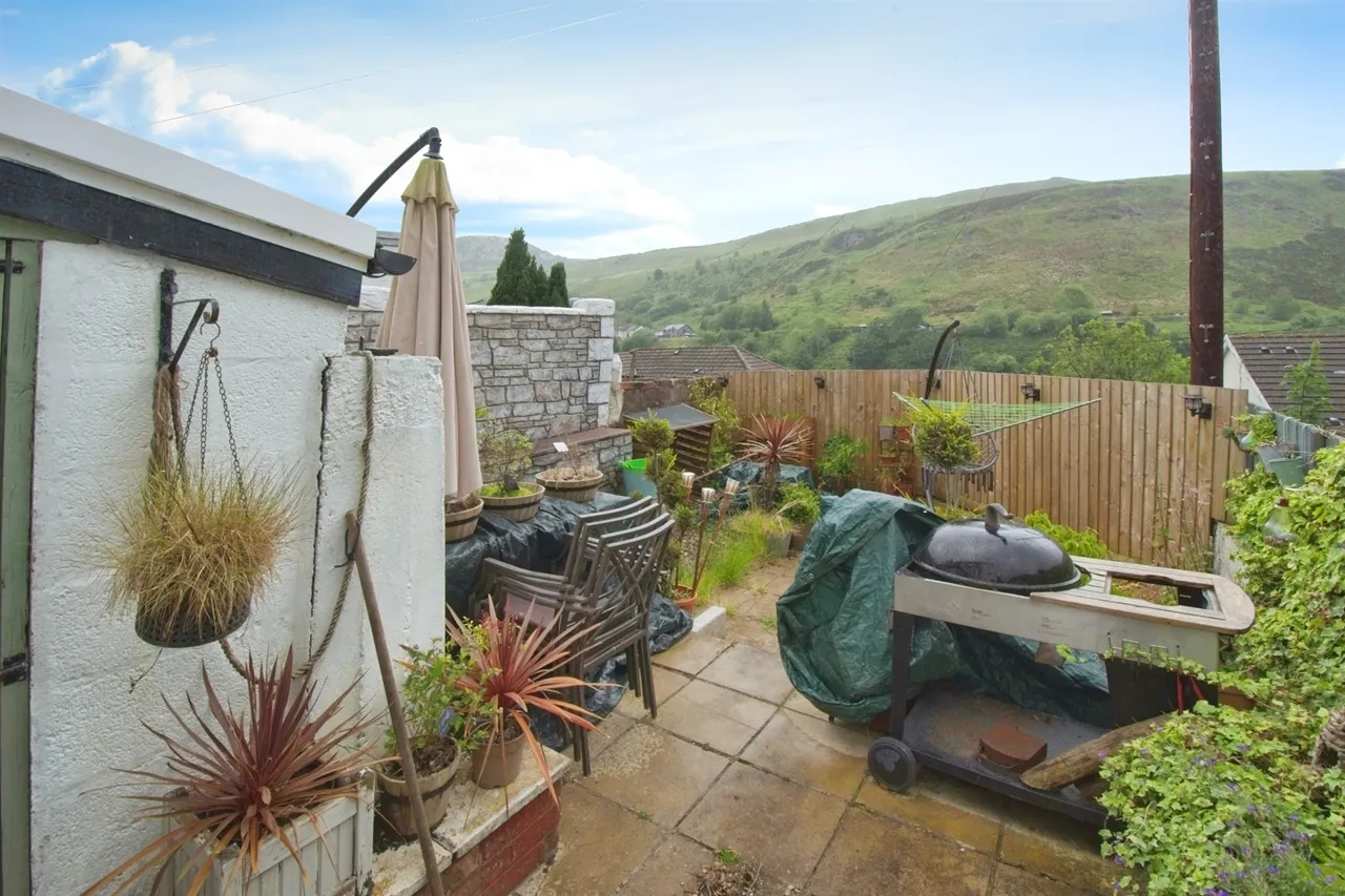Woodland Road, Tylorstown, CF43, photo 16