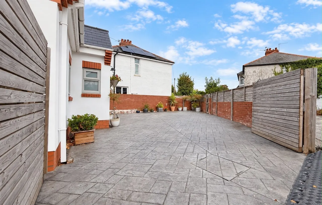 Mountjoy Crescent, Penarth, CF64, photo 23