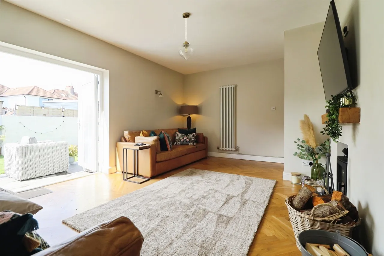 Mountjoy Crescent, Penarth, CF64, photo 2