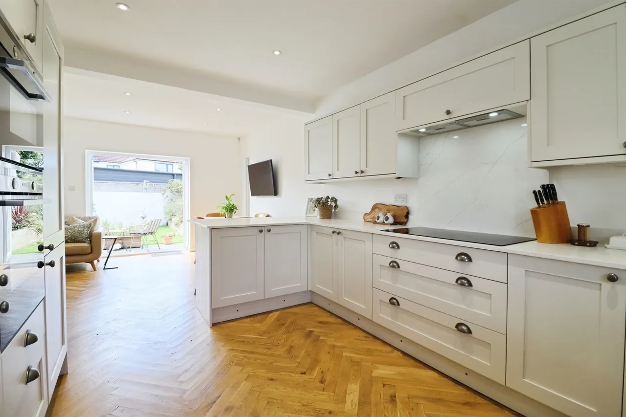 Mountjoy Crescent, Penarth, CF64, photo 9